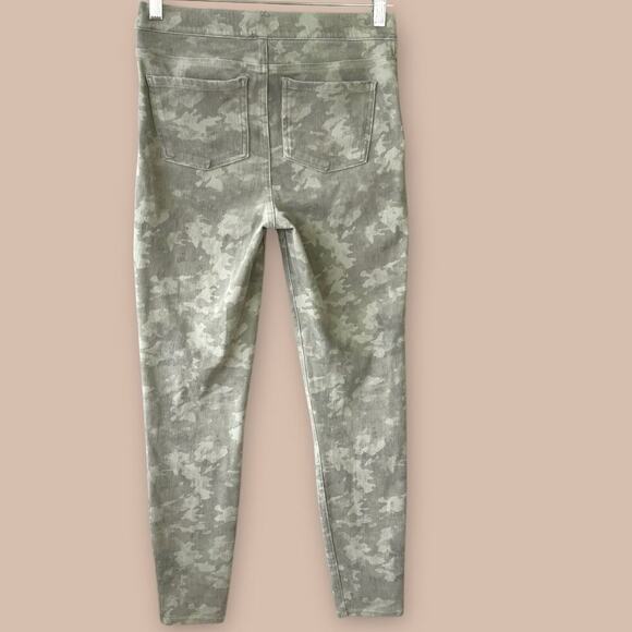 SPANX Camo Jeggings Slim Fit Ankle Leggings Pull On Size M Stone Washed Stretchy - Picture 3 of 16